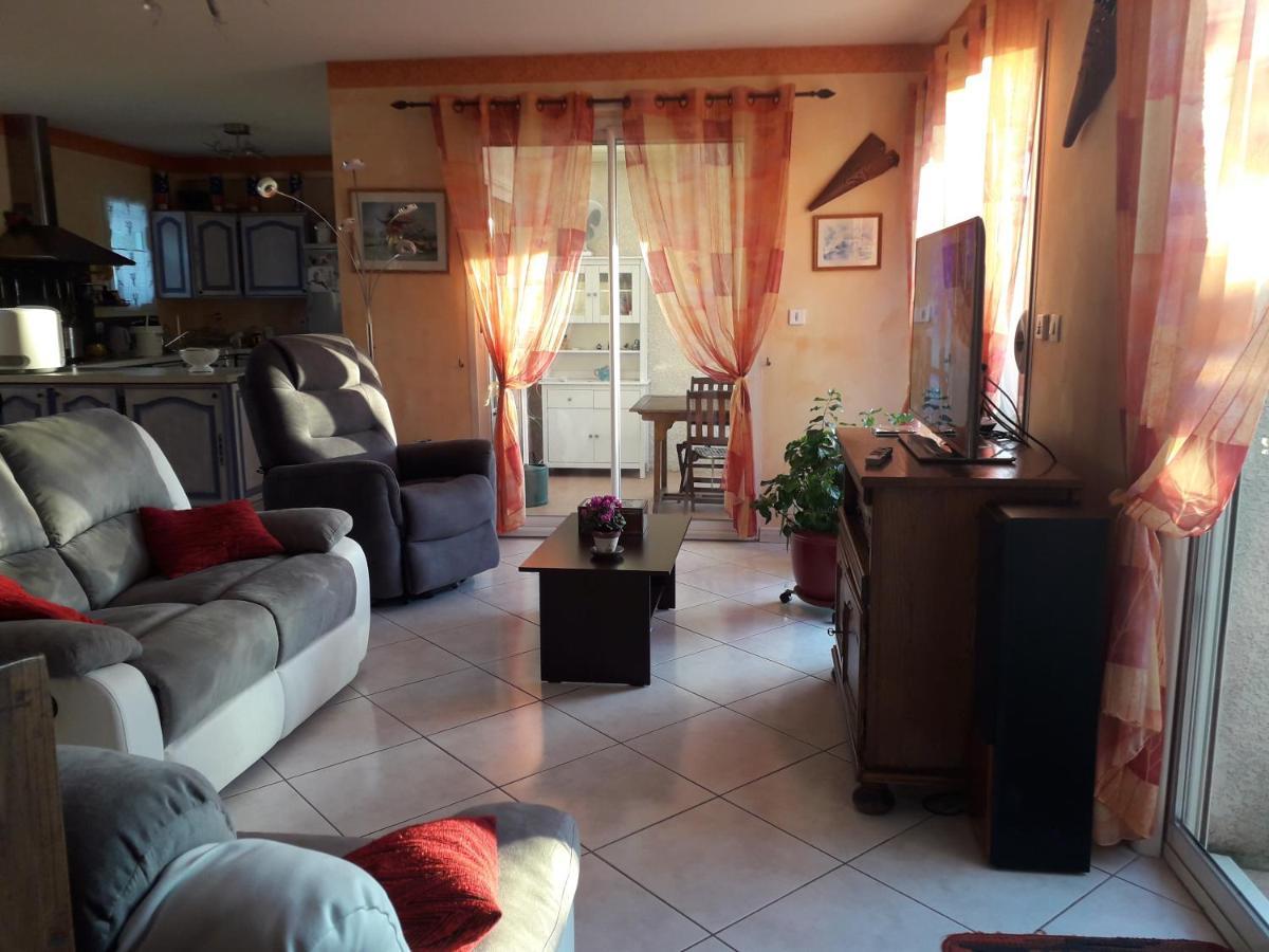 Lauriers Roses Bed & Breakfast Puisserguier Bagian luar foto